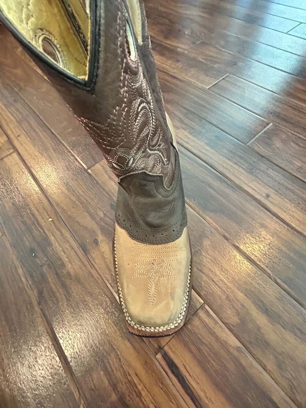 Los Gueritos Two-Tone Square Toe Western Leather Cowgirl Boots, size 39 - Picture 9 of 15